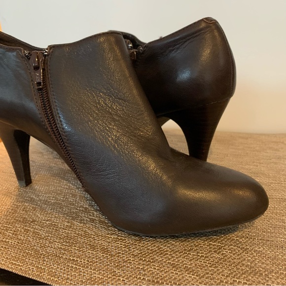 Antonio Melani Brown Heeled Shooties - Picture 11 of 16